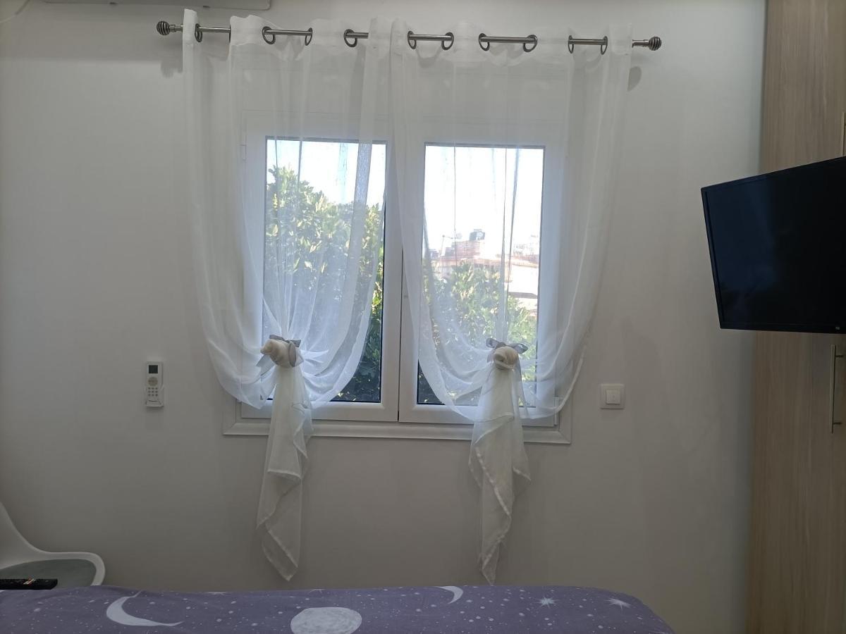 Beautiful Pedestrian Apartment Athens Exterior photo
